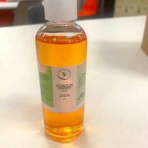 Stretch marks body oil